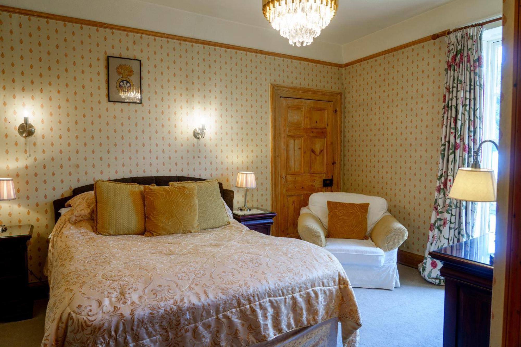 Hotel Harrisons Hall Bed & Breakfast à Mold Extérieur photo